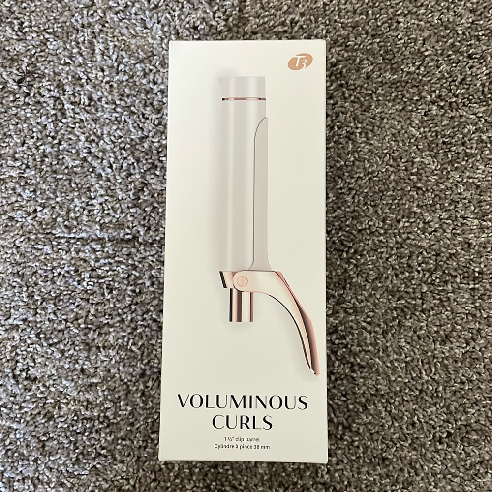 T3 Voluminous Curls 1.5” Clip Barrel